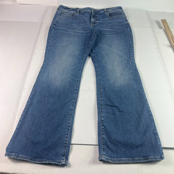 American Eagle Jeans Women's 38x30* High Rise Kick Boot Blue Faded Denim Tag 18R - Picture 1 of 16